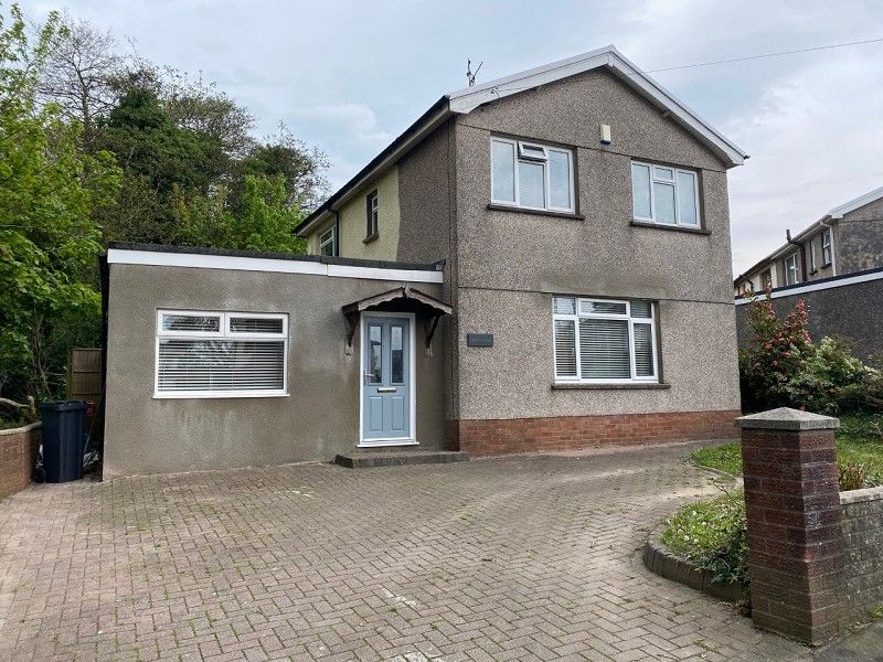 3 bed detached house for sale in Bryncatwg, Cadoxton, Neath, Neath Port Talbot. SA10, £320,000