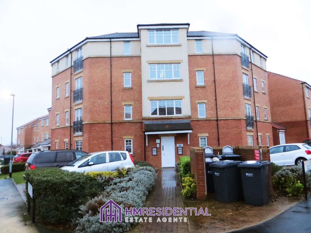 2 bed flat for sale in Foster Drive, Gateshead NE8, £105,000