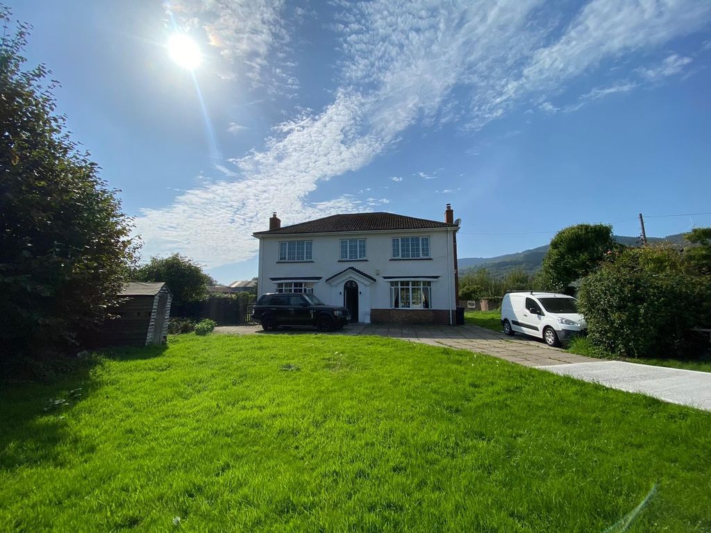 4 bed detached house for sale in Morfa Glas, Glynneath, Neath, Neath Port Talbot. SA11, £399,000