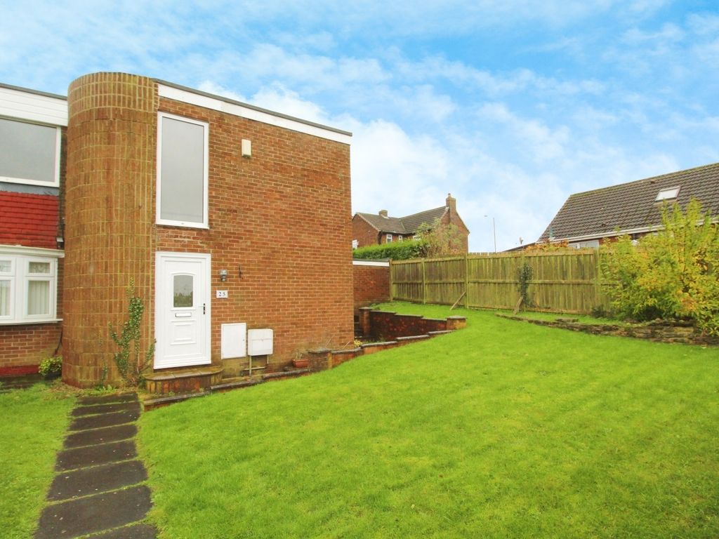 3 bed flat for sale in Broom Close, Stanley, Durham DH9, £90,000