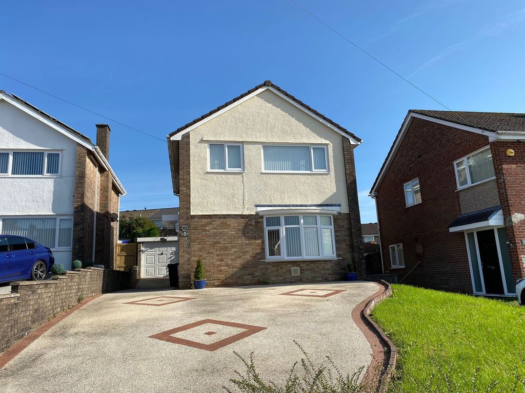 3 bed detached house for sale in Glannant Way, Neath, Neath Port Talbot. SA11, £199,999