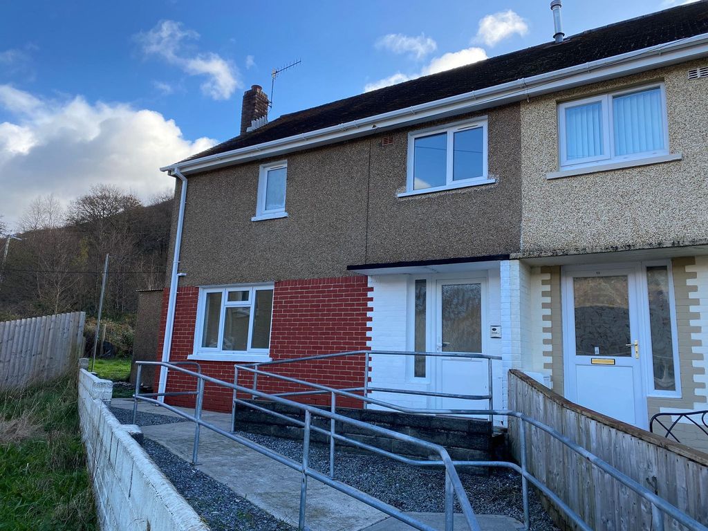 3 bed semi-detached house for sale in Llys Dwfnant, Melincourt, Neath, Neath Port Talbot. SA11, £119,950