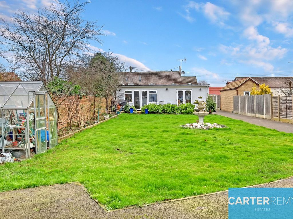 3 bed semi-detached bungalow for sale in Basildon Drive, Basildon SS15, £535,000