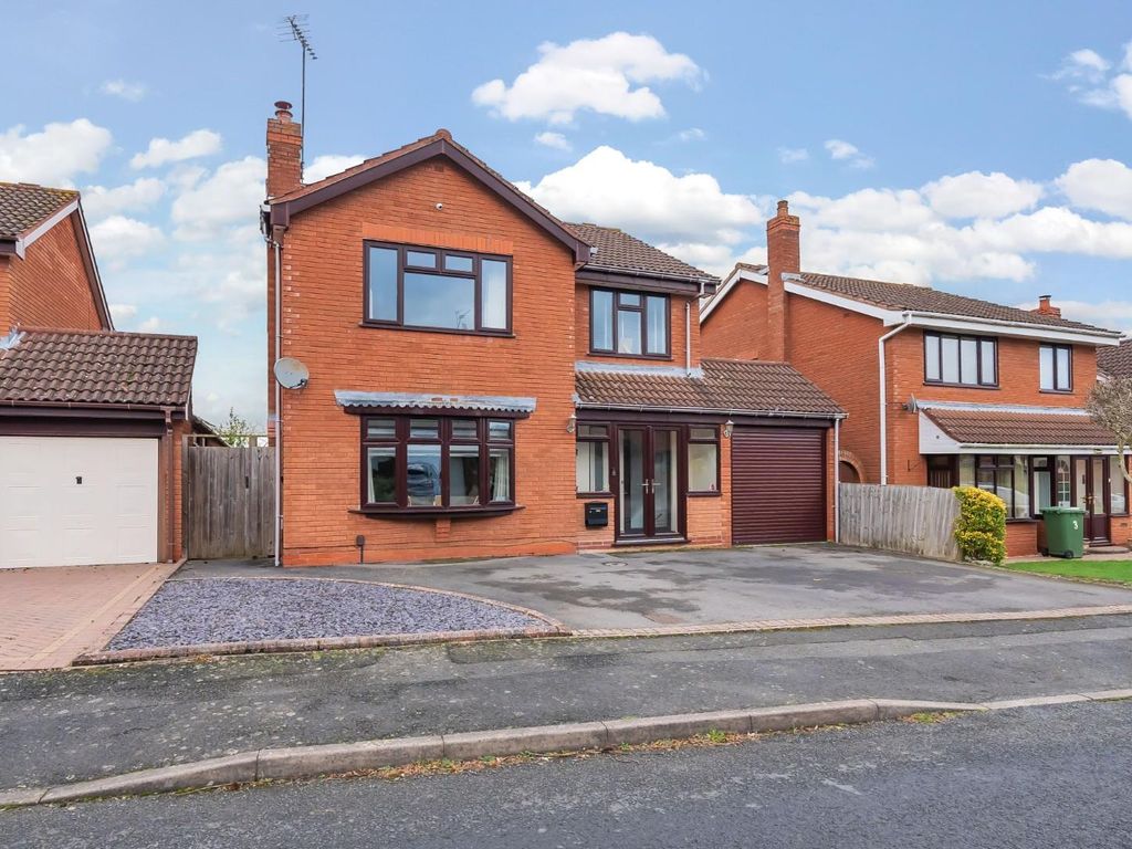 4 bed detached house for sale in Shirehampton Close, Webheath, Redditch B97, £450,000