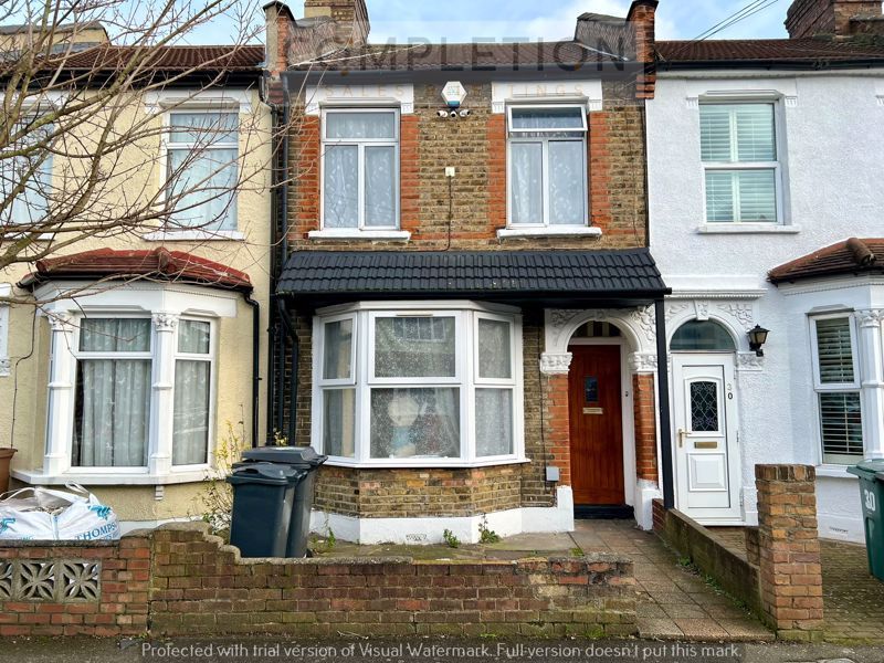3 bed terraced house for sale in Roberts Road, London E17, £475,000