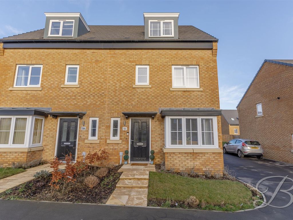 4 bed semi-detached house for sale in Feld Lane, Holmewood, Chesterfield S42, £239,500