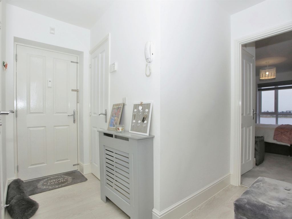 2 bed flat for sale in Berrington View, Hampton Gardens, Peterborough PE7, £210,000