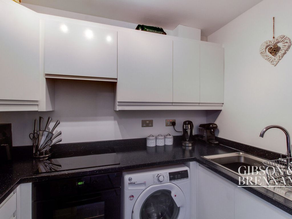 1 bed flat for sale in Royal Oak Drive, Wickford SS11, £190,000
