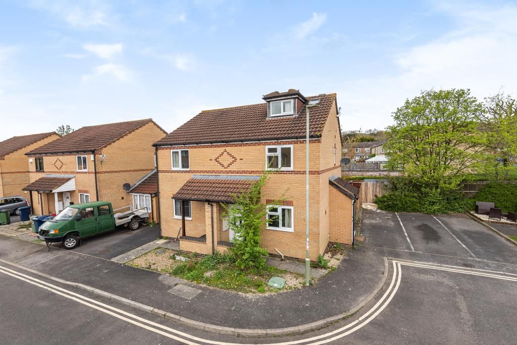 3 bed semi-detached house for sale in Headington, Oxford OX3, £300,000