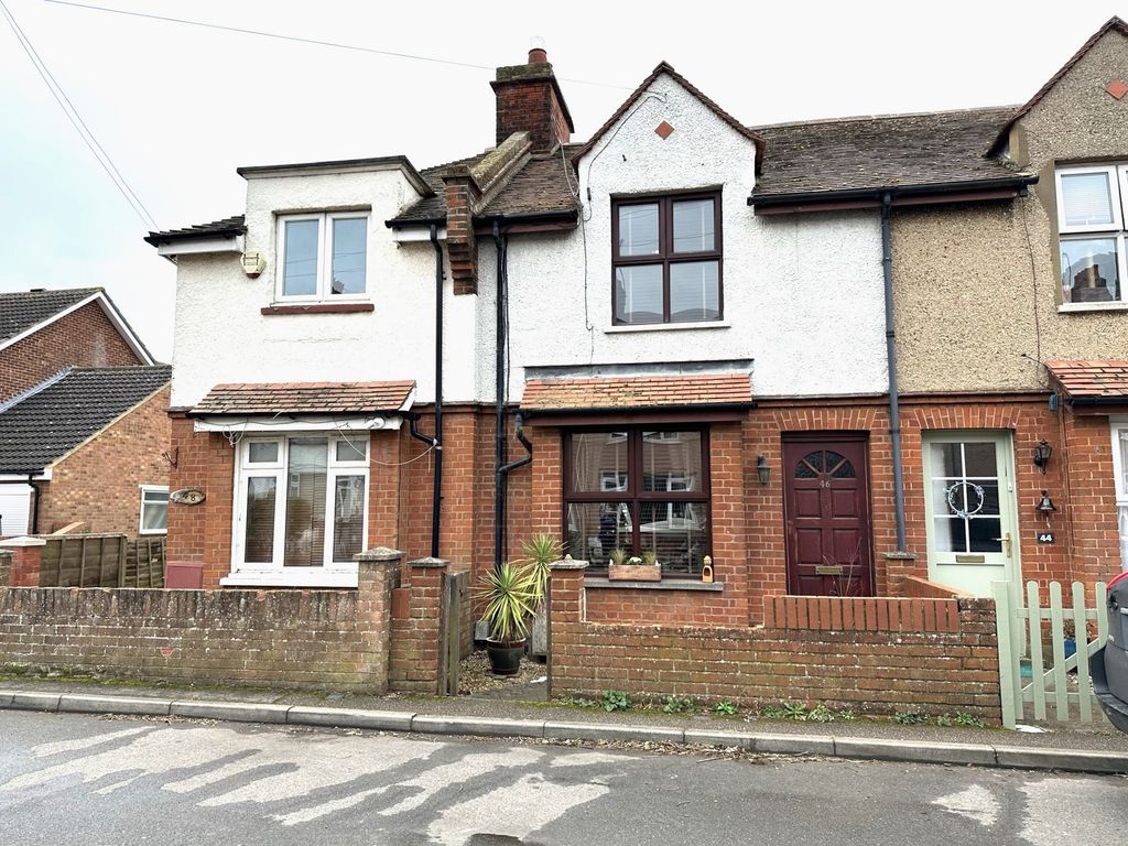 3 bed terraced house for sale in East Road, Langford, Biggleswade SG18, £350,000