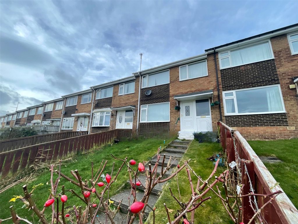 3 bed terraced house for sale in Coates Close, Stanley DH9, £90,000