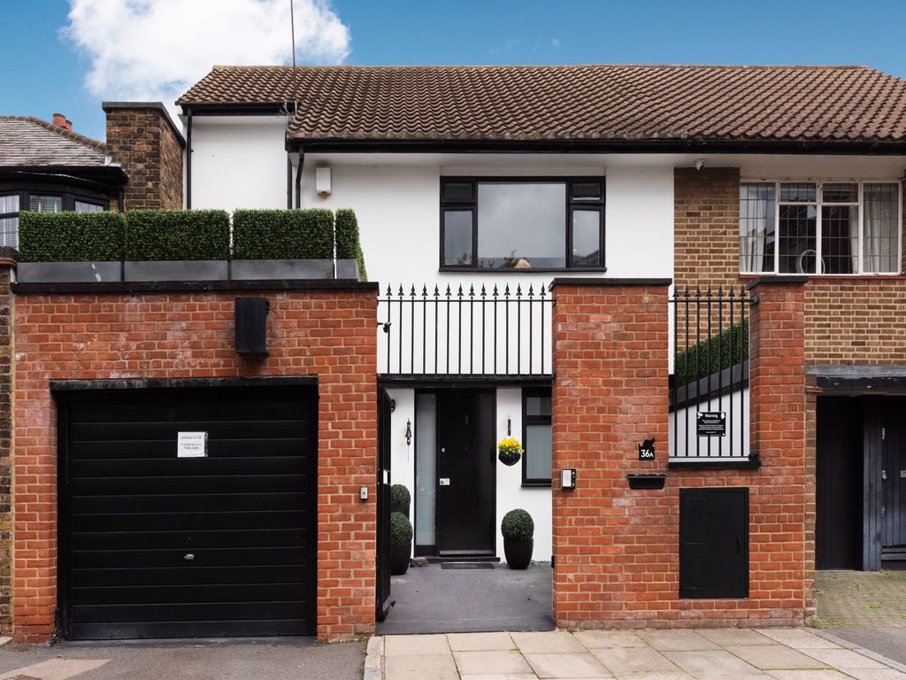 2 bed terraced house for sale in Townshend Road, London NW8, £2,750,000