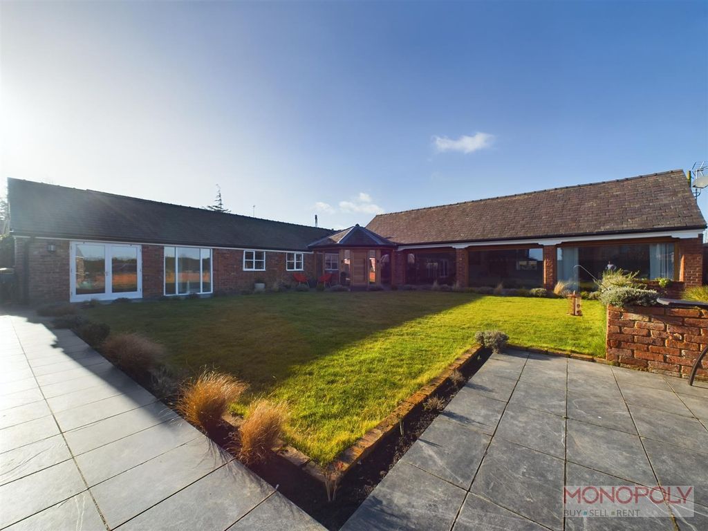 3 bed property for sale in The Stables, Bowling Bank, Wrexham LL13, £695,000