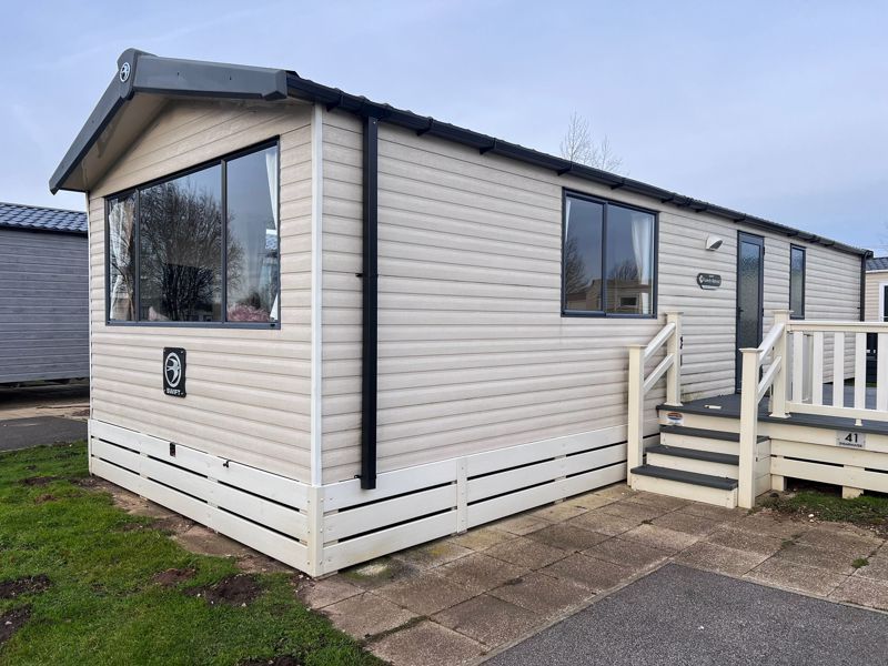 3 bed mobile/park home for sale in Sleaford Road, Tattershall, Lincoln LN4, £29,995