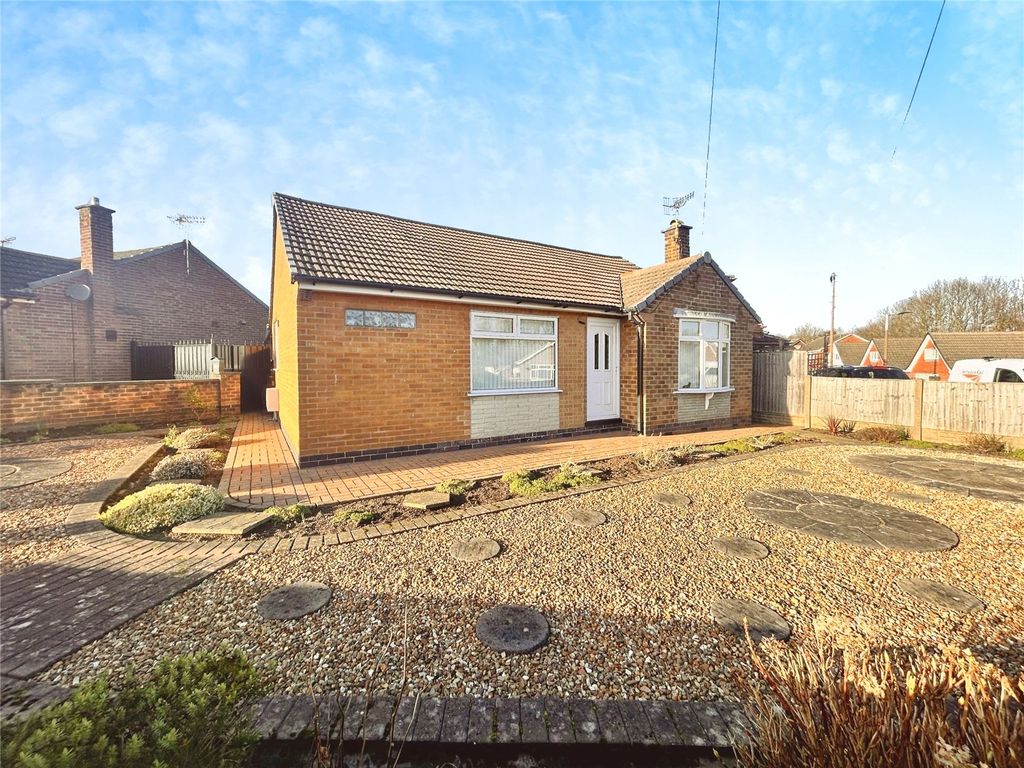 2 bed bungalow for sale in Springfield Gardens, Ilkeston, Derbyshire DE7, £240,000
