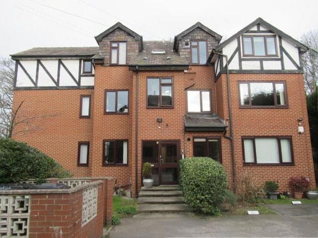 2 bed flat to rent in Hollyshaw Lane, Halton, Leeds LS15, £850 pcm