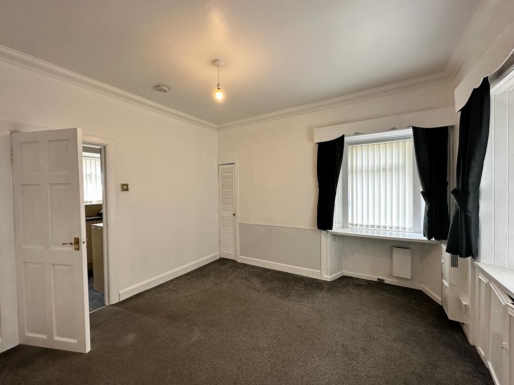 2 bed semi-detached house to rent in Stewart Street, Carluke ML8, £650 pcm