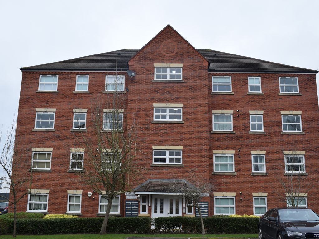2 bed flat to rent in Clarkson Close, Nuneaton CV11, £825 pcm
