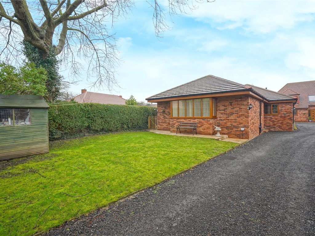 3 bed bungalow for sale in Wilberforce Court, South Anston, Sheffield, South Yorkshire S25, £375,000