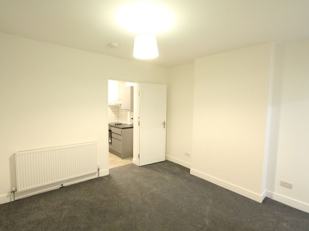 1 bed flat to rent in Oxford Road, Reading RG30, £1,100 pcm