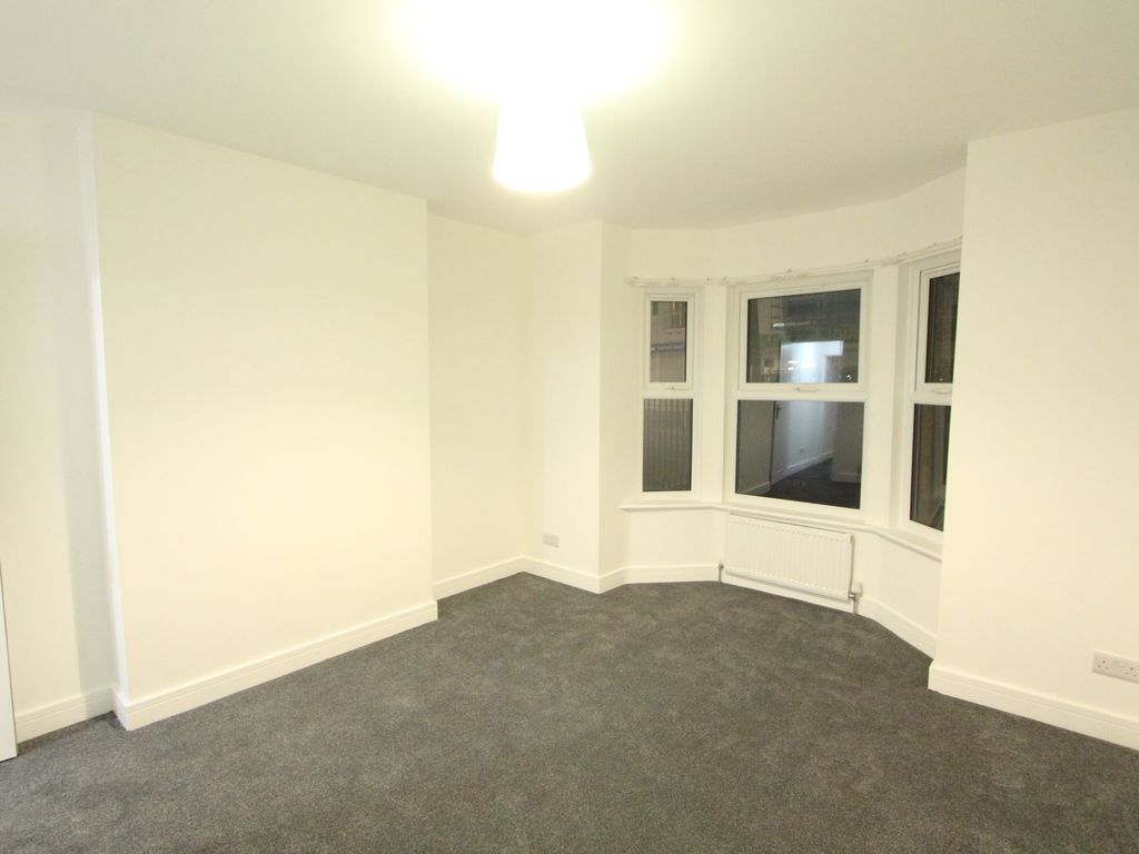 1 bed flat to rent in Oxford Road, Reading RG30, £1,100 pcm