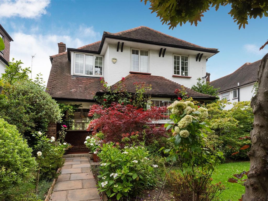 4 bed property for sale in The Ridgeway, Golders Green NW11, £1,795,000