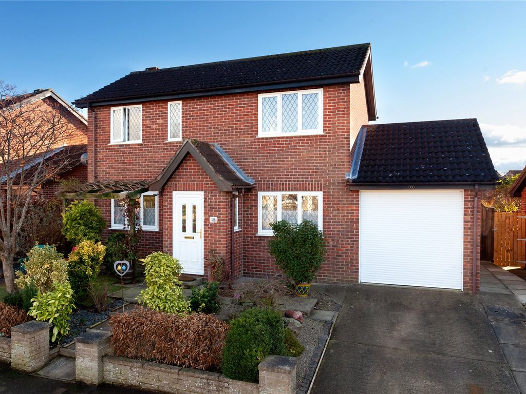 3 bed detached house for sale in Barley Rise, Strensall, York, North Yorkshire YO32, £370,000
