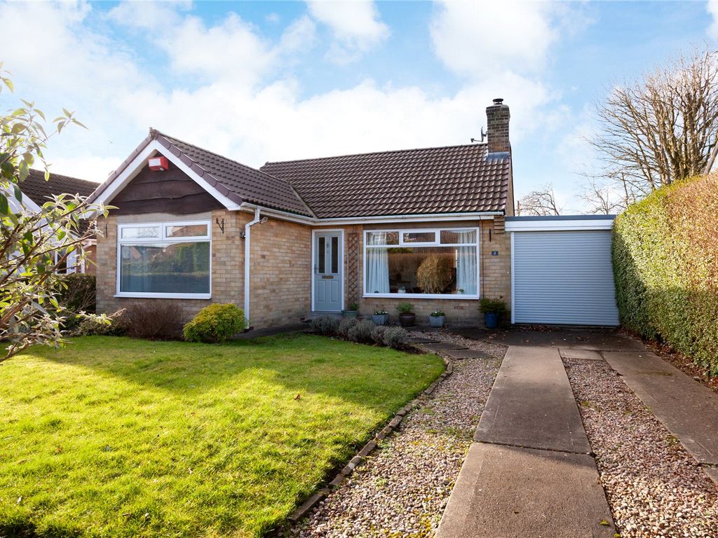 3 bed bungalow for sale in Moorland Garth, Strensall, York, North Yorkshire YO32, £350,000