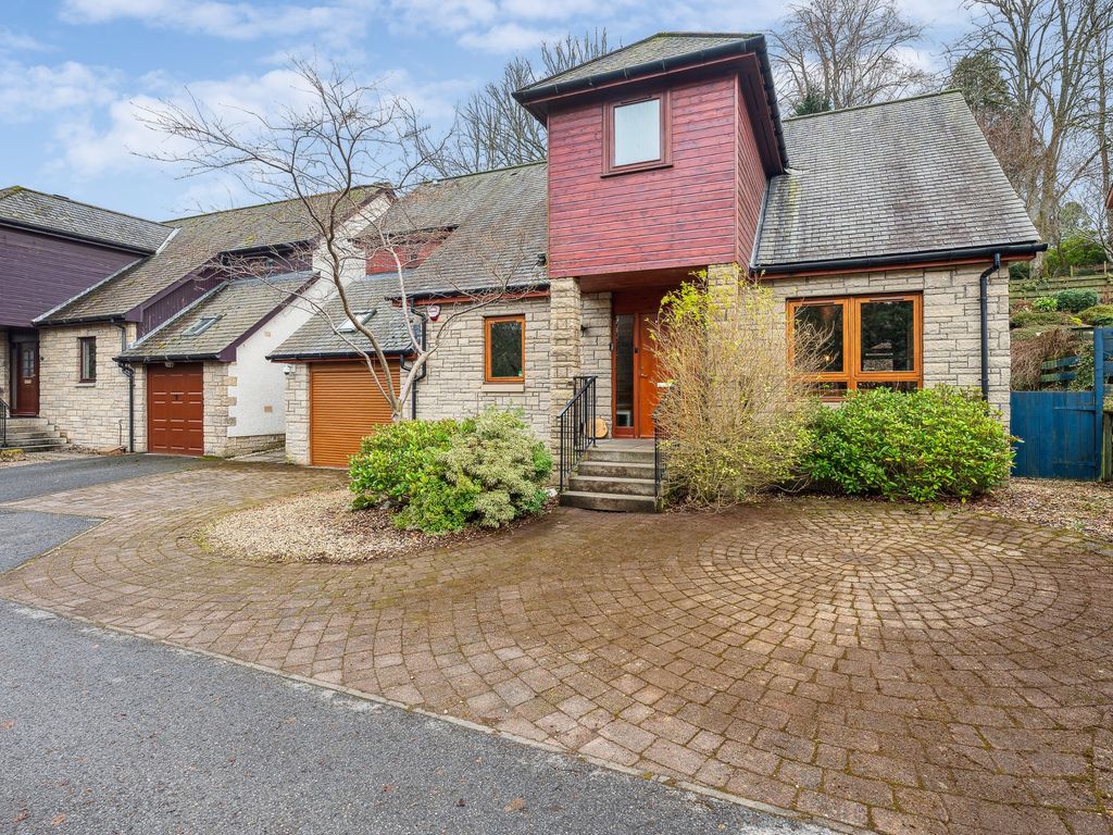 4 bed detached house for sale in The Beeches, Aberfeldy, Perthshire PH15, £335,000