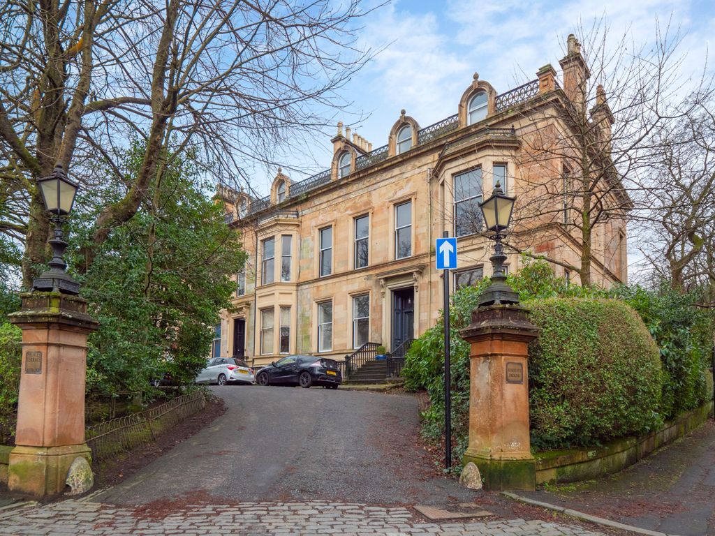 1 bed flat for sale in Princes Terrace, Glasgow G12, £220,000