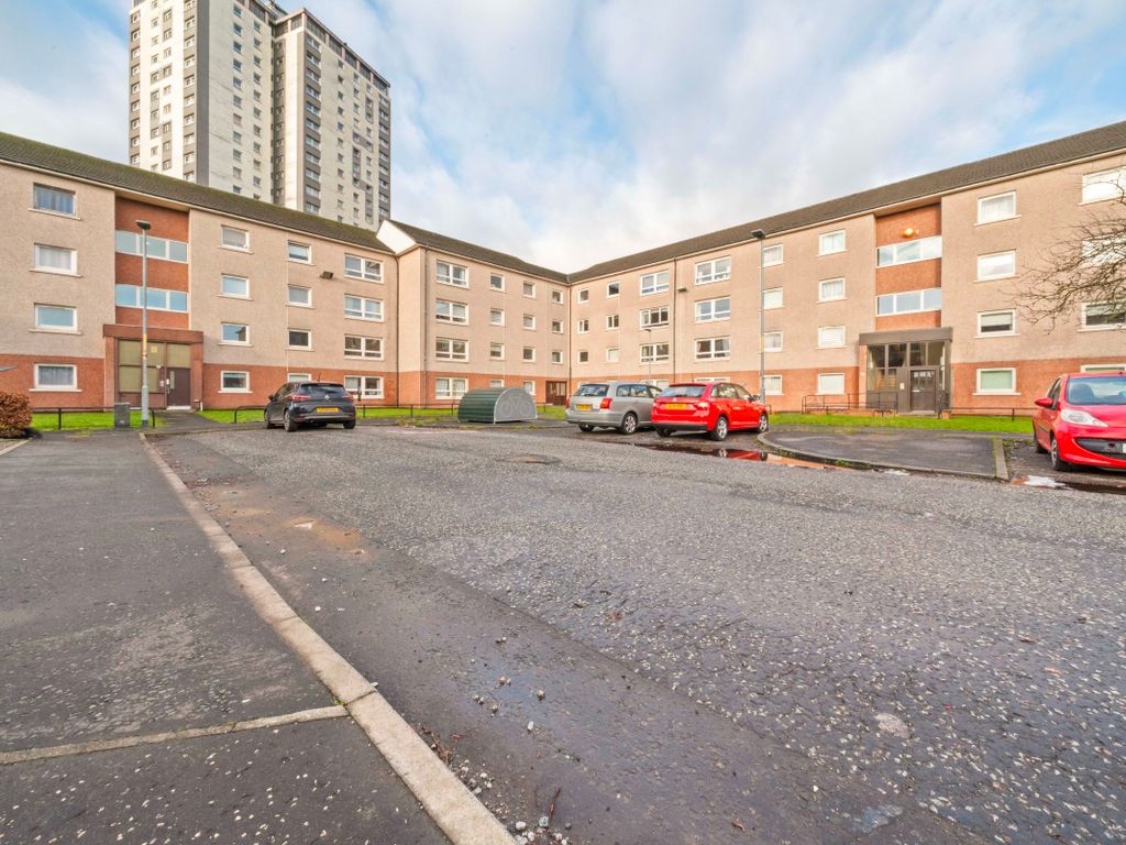 3 bed flat for sale in Flat 2/1, 44 Ferryden Court, Glasgow G14, £120,000
