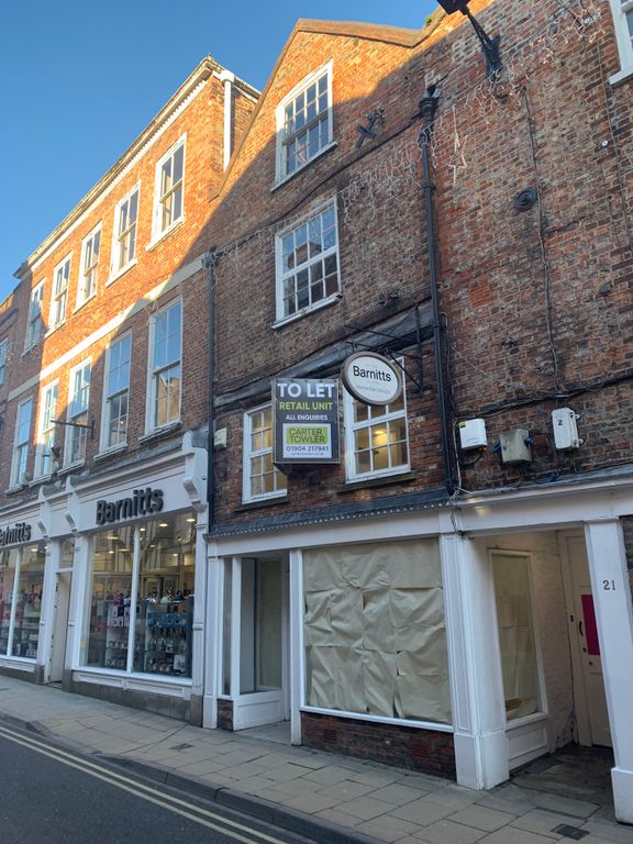 Retail premises to let in 22, Colliergate, York YO1, £29,750 pa