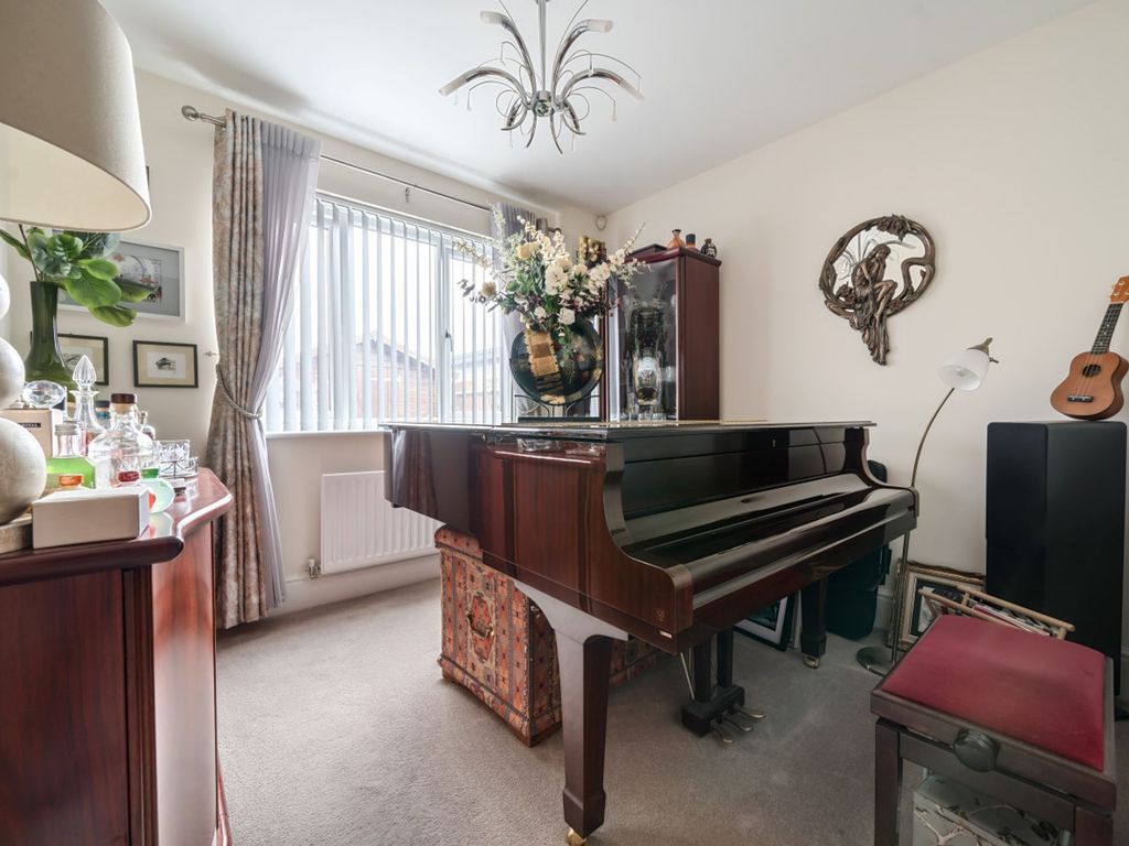 4 bed detached house for sale in Skylark Way, Barnham PO22, £695,000