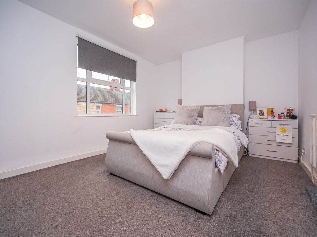 3 bed terraced house for sale in Barnwell Street, Kettering NN16, £180,000