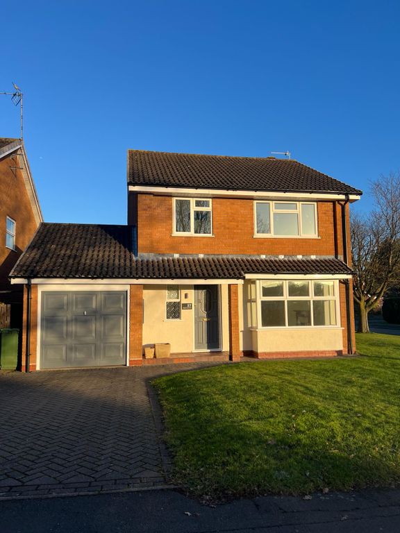 4 bed detached house to rent in Kemps Green Road, Balsall Common, Coventry CV7, £1,800 pcm