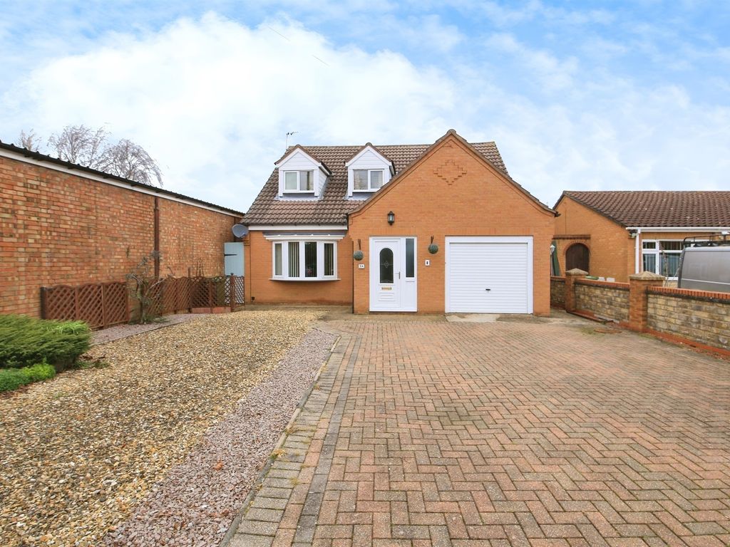 4 bed property for sale in Ascot Drive, Dogsthorpe, Peterborough PE1, £375,000