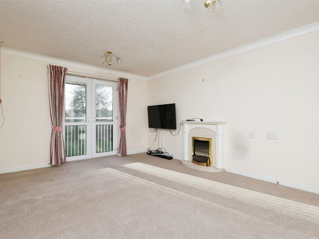 1 bed flat for sale in Beech Street, Bingley BD16, £110,000