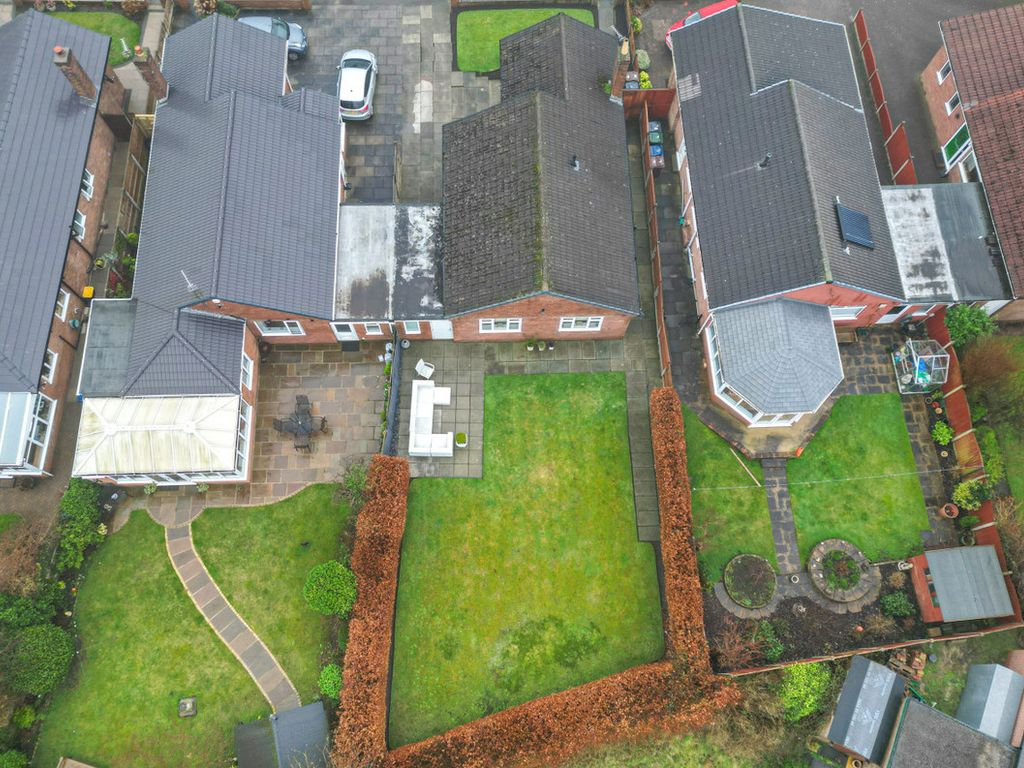 3 bed detached bungalow for sale in Kinloch Way, Ormskirk L39, £300,000