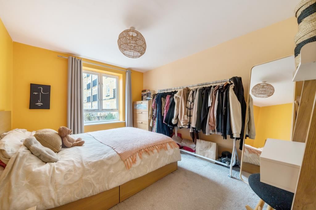 1 bed flat for sale in Hemel Hempstead, Hertfordshire WD4, £210,000