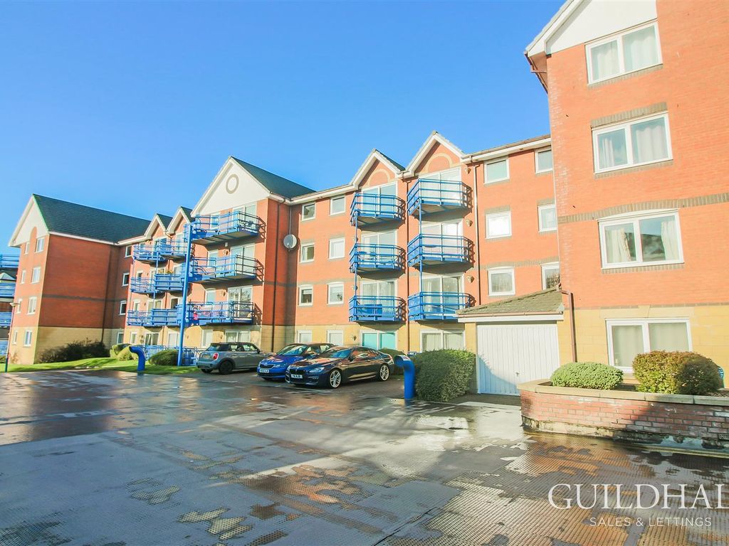 2 bed flat for sale in Mountbatten Close, Ashton-On-Ribble, Preston PR2, £145,000