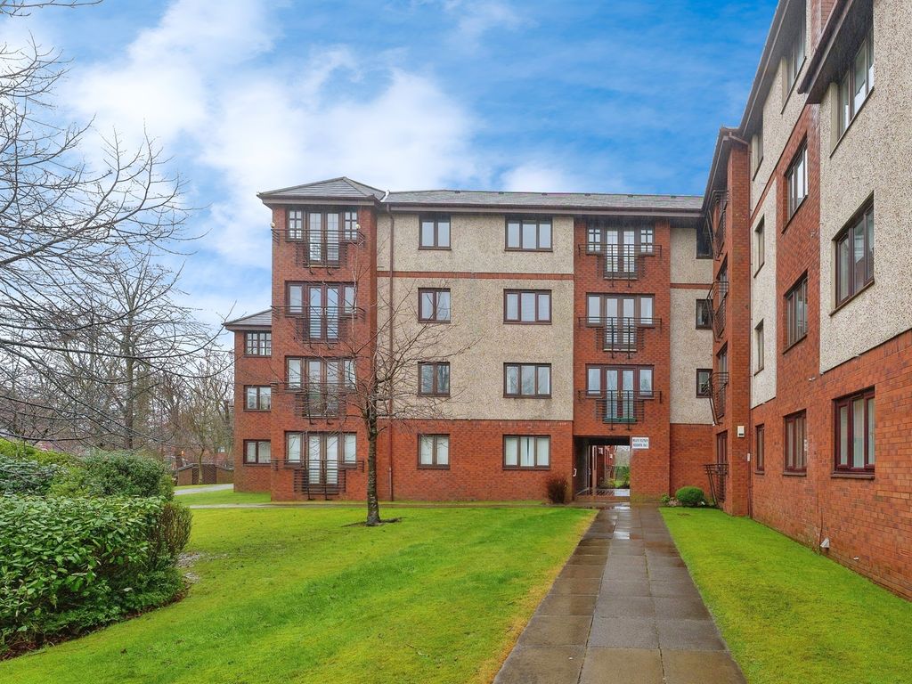 2 bed flat for sale in Main Street, Uddingston, Glasgow G71, £115,000
