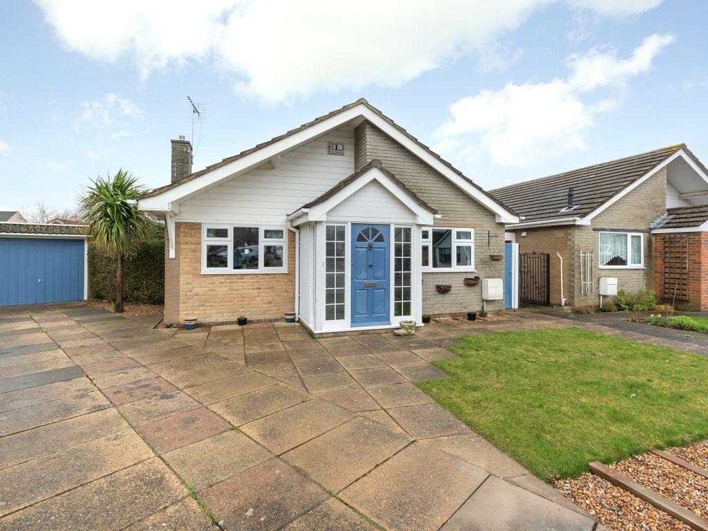 3 bed bungalow for sale in Lawrence Gardens, Herne Bay CT6, £500,000