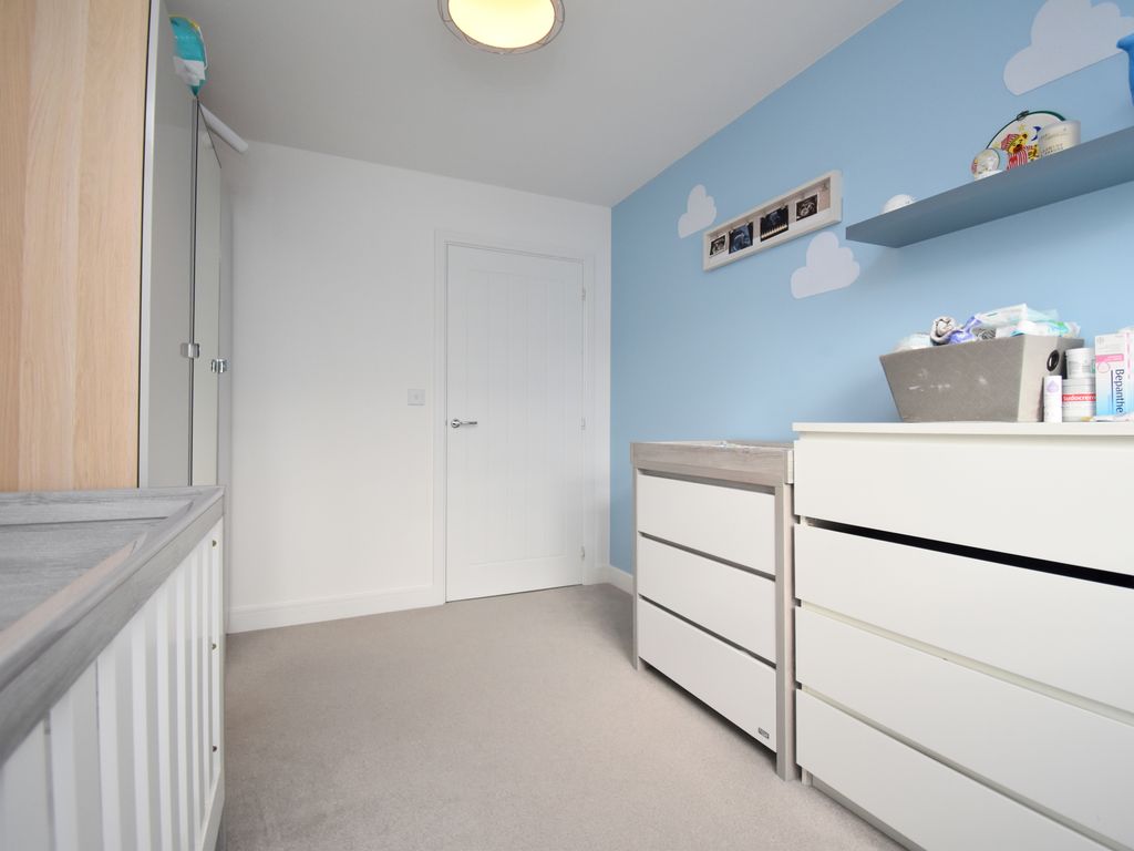 2 bed flat for sale in Tavener Drive, Biggleswade SG18, £260,000