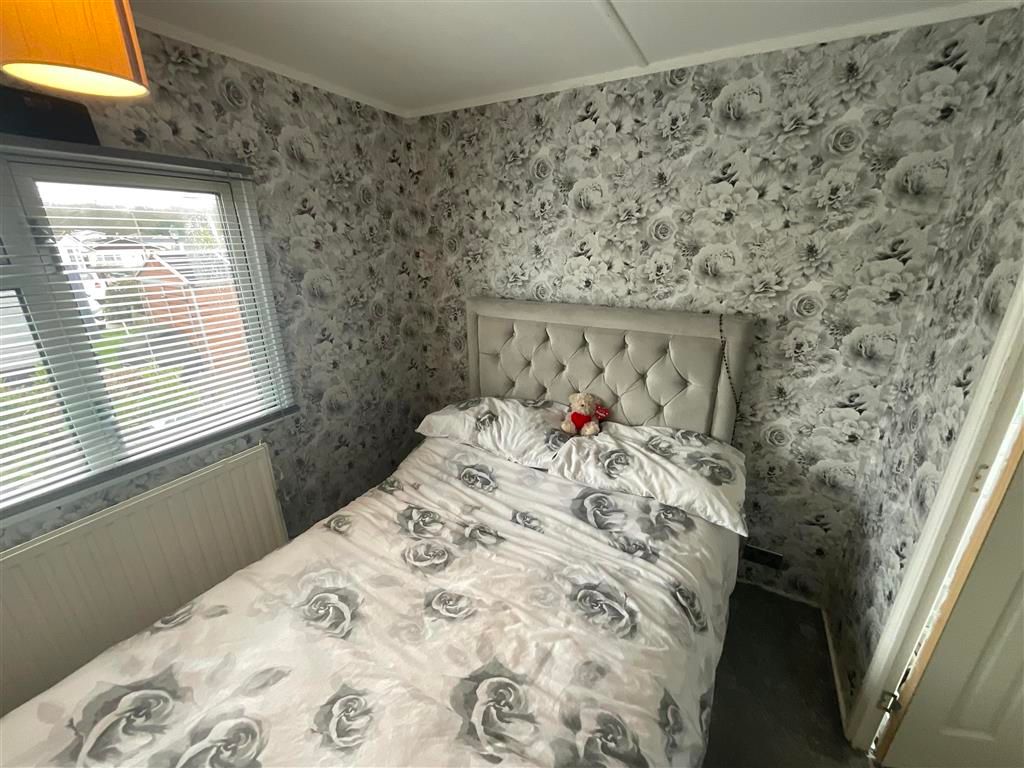 1 bed mobile/park home for sale in Dunton Mobile Home Park, Dunton, Brentwood, Essex CM13, £140,000