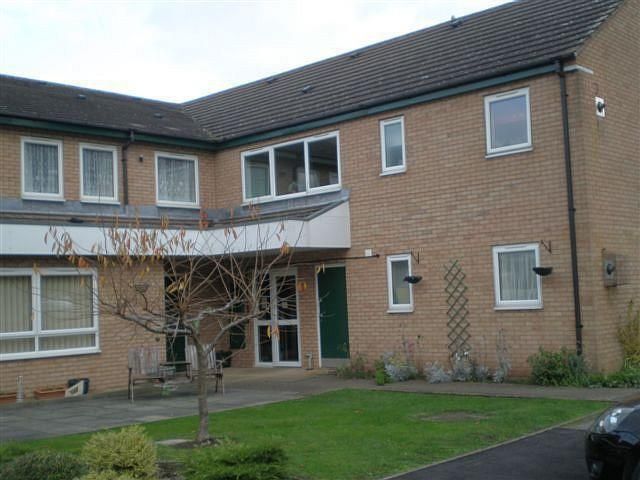 1 bed flat to rent in Brannigan Court, Northway, Tewkesbury GL20, £670 pcm