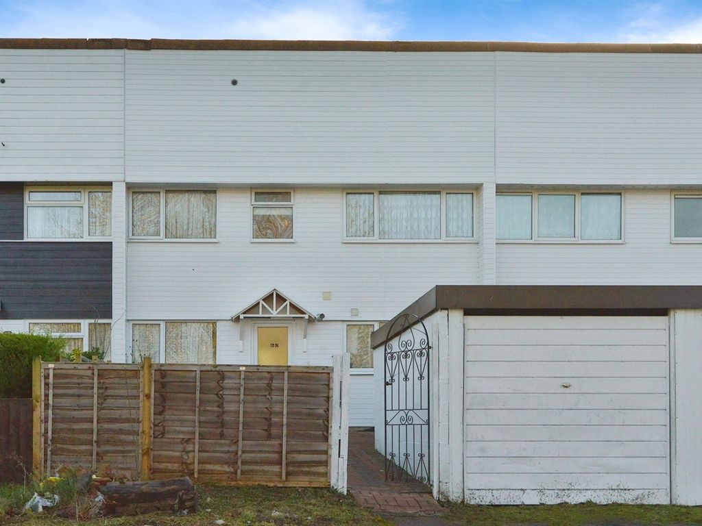 3 bed terraced house for sale in Crispin Road, Bradville, Milton Keynes MK13, £200,000
