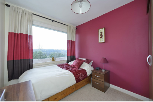 5 bed detached house to rent in Summerhouse Close, Busbridge, Godalming GU7, £3,750 pcm