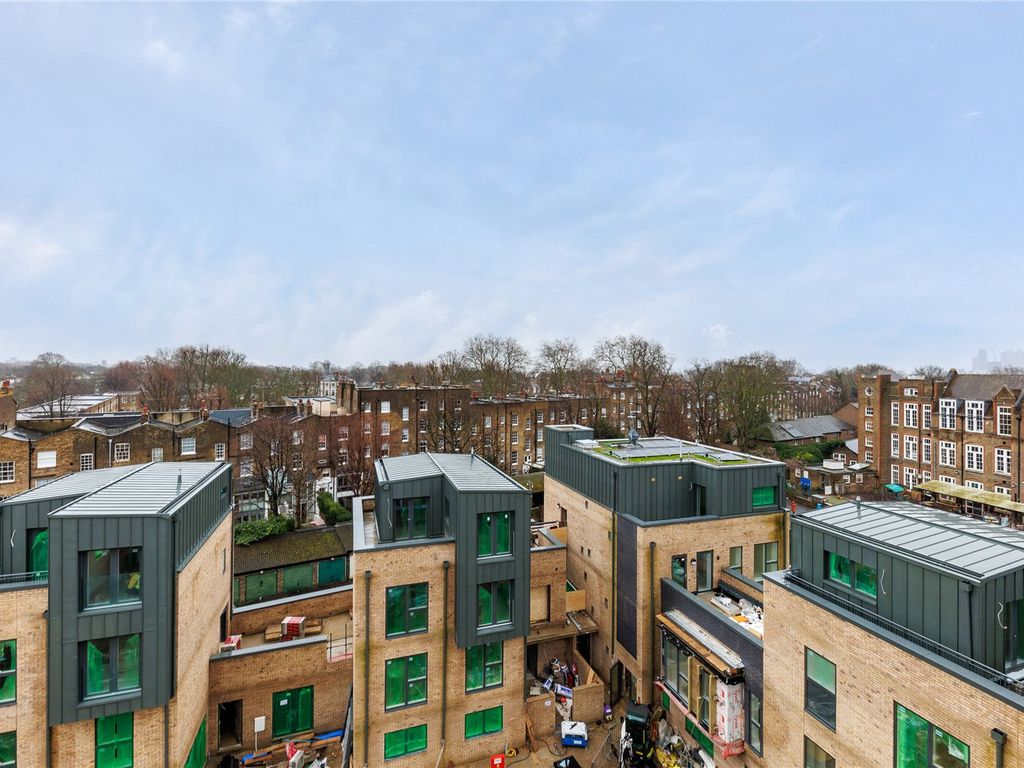 2 bed property for sale in Canonbury Road, London N1, £350,000