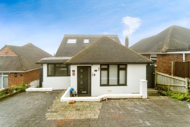 5 bed detached house to rent in Windsor Close, Hove BN3, £3,000 pcm