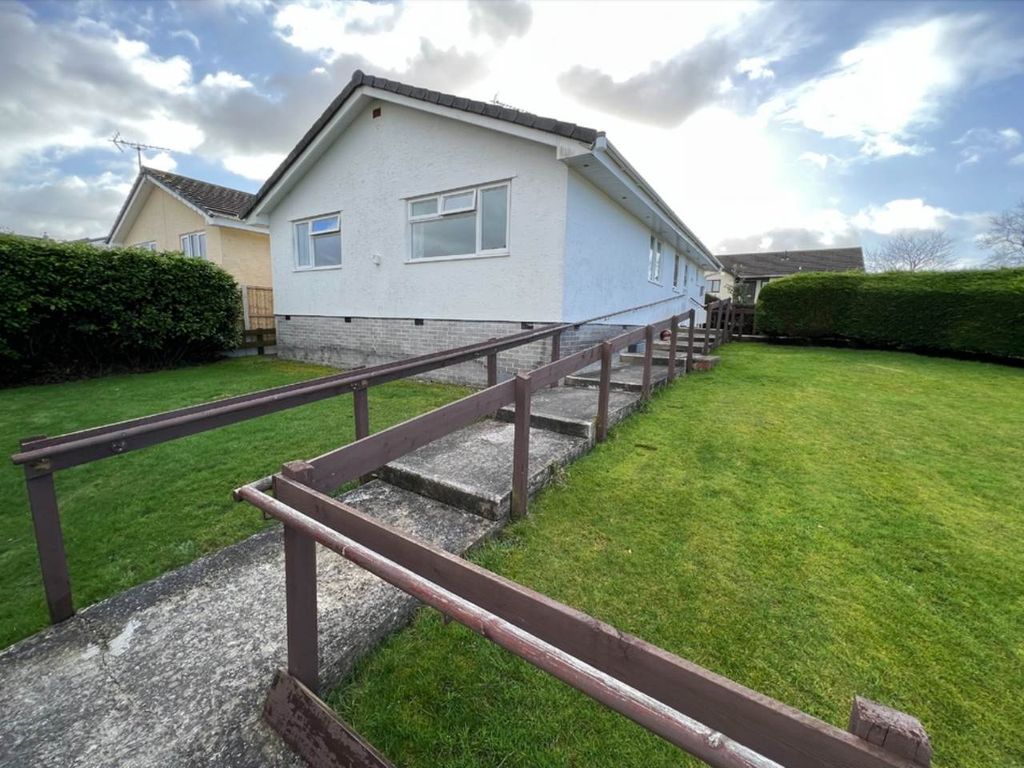 3 bed bungalow for sale in Trefaenor, Comins Coch, Aberystwyth SY23, £295,000